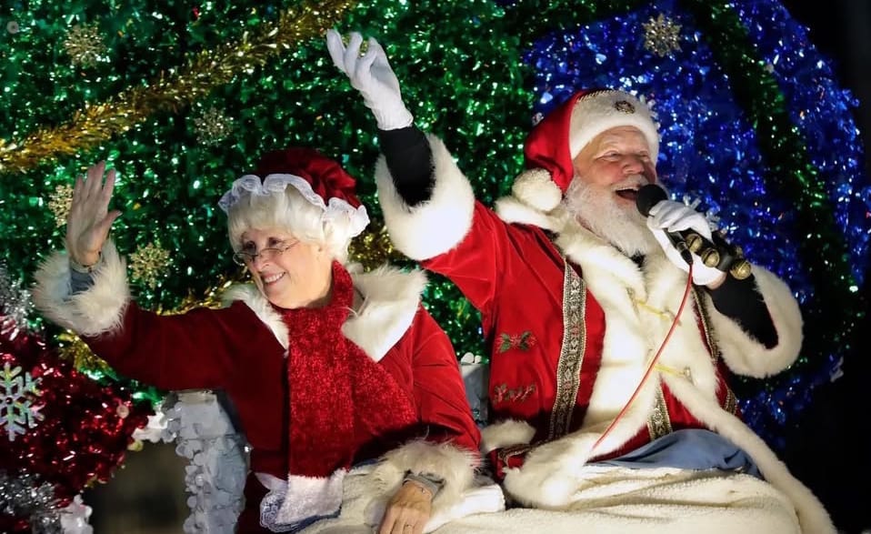 Christmas in Toyland is theme for 54th Annual Downtown Appleton Christmas Parade